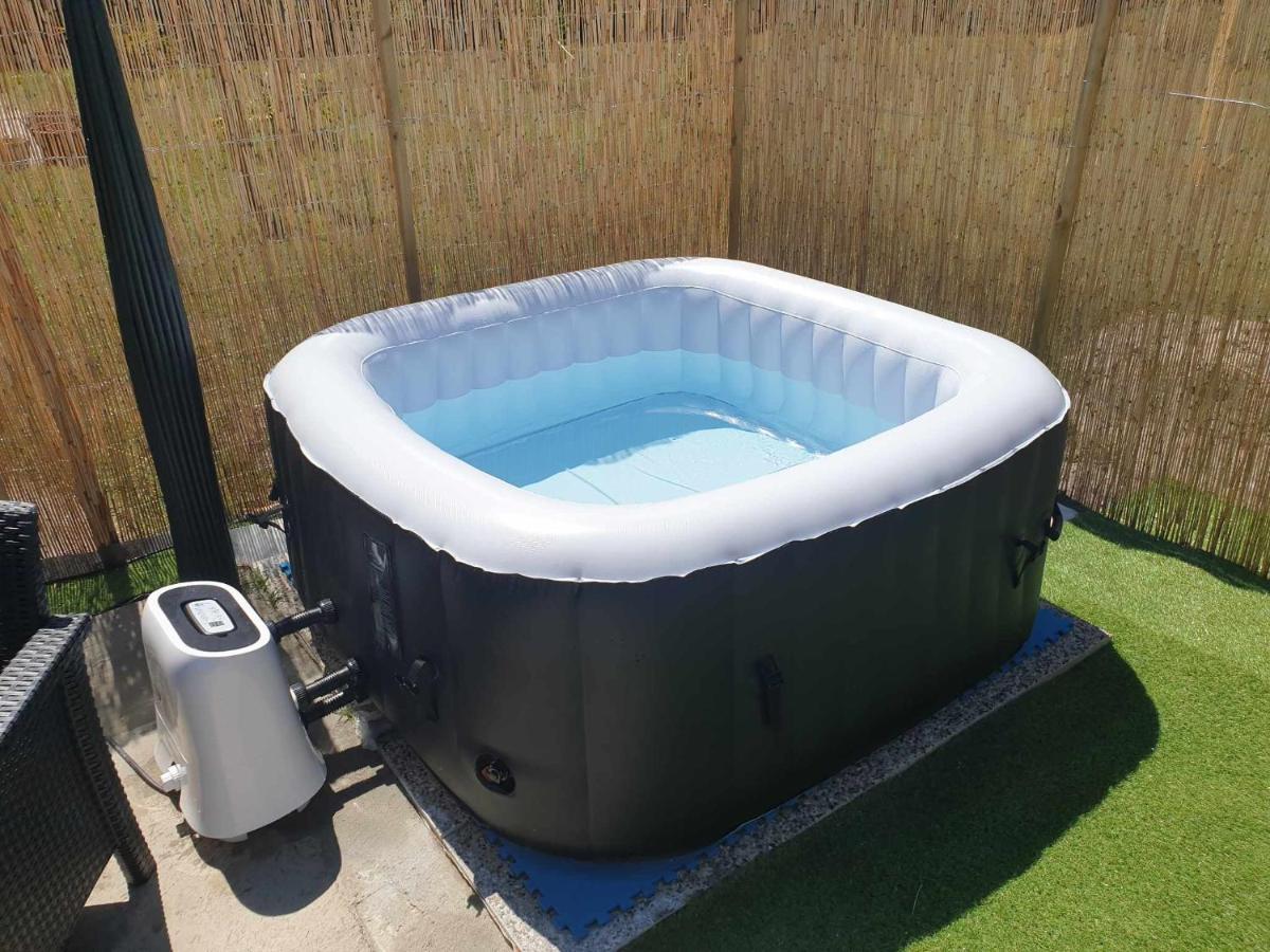 Beau Logement Avec Terrasse, Jacuzzi Et Terrain De Petanque Privatif A 5 Minutes De La Plage Audenge Exterior foto